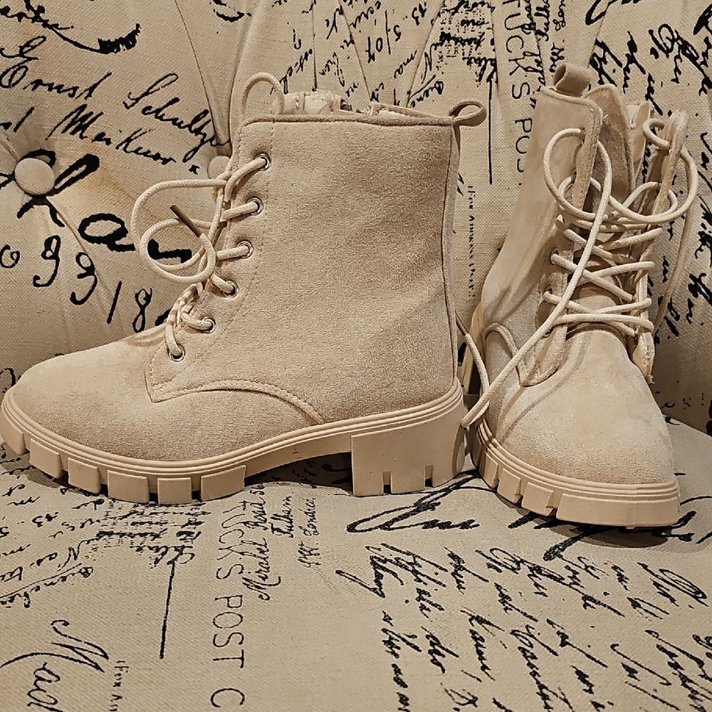 Lucky Brand Tan Suede Combat Boots